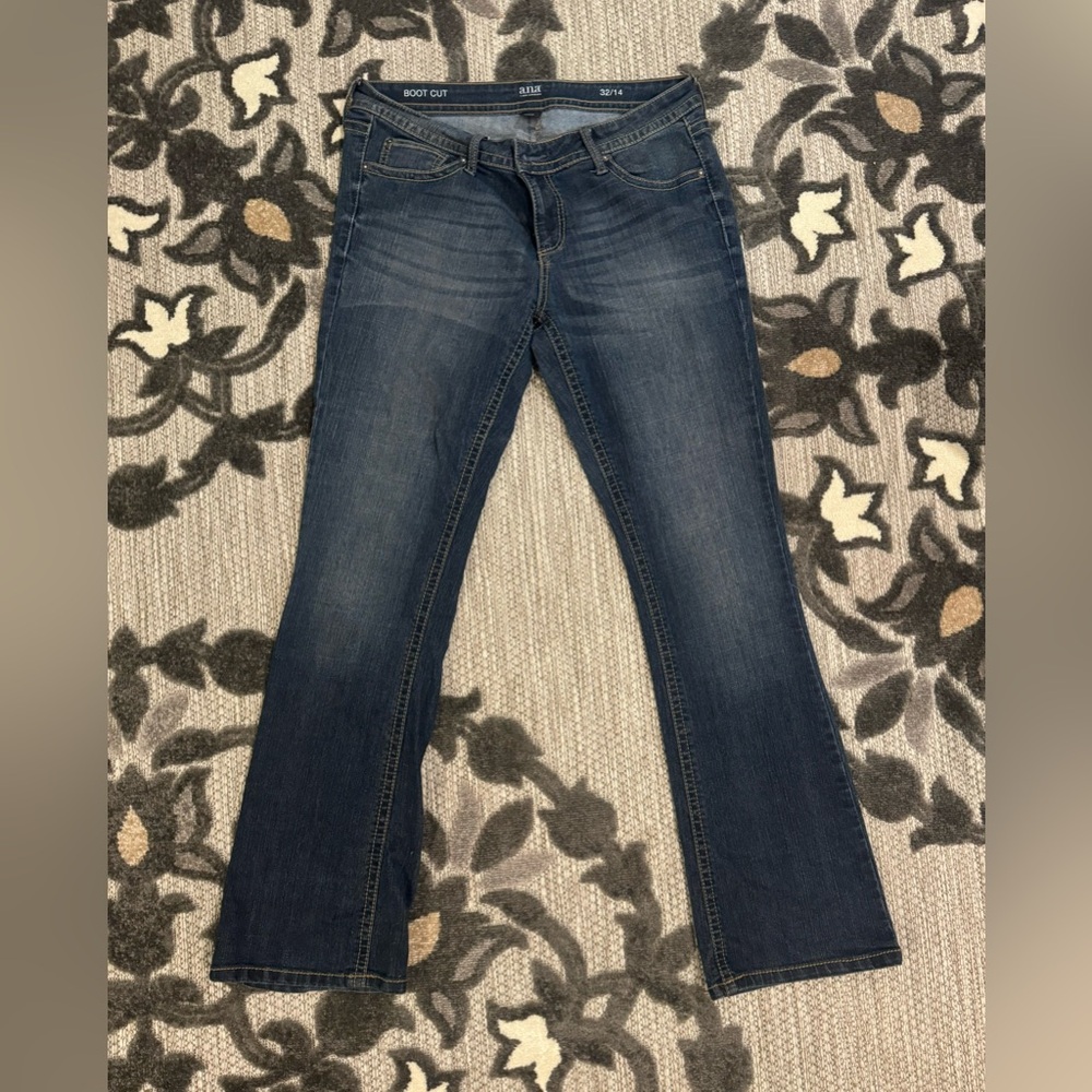Women’s Bootcut Jeans Size 14